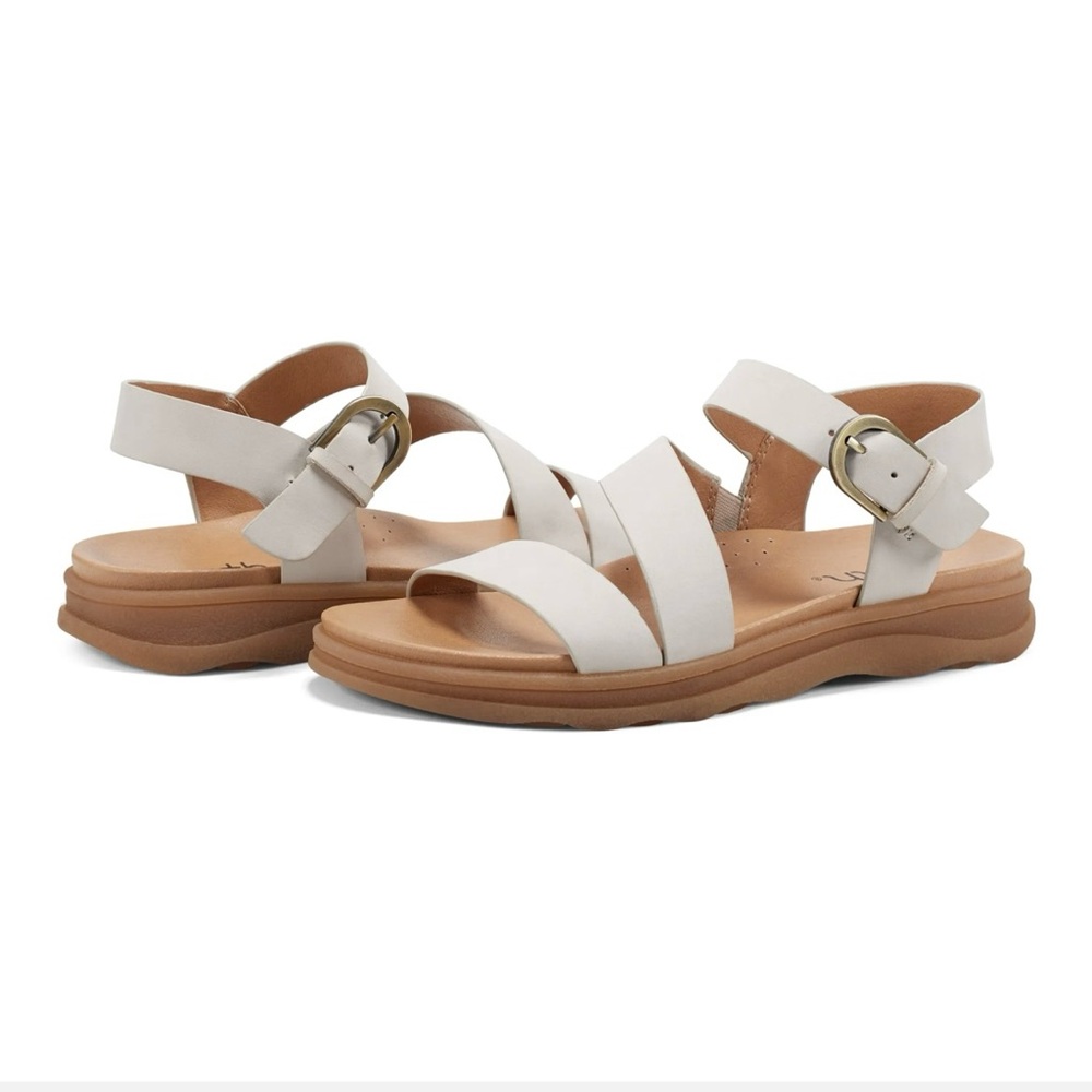 NEW Earth Lainey Casual Strappy Round Toe Flat Sandals